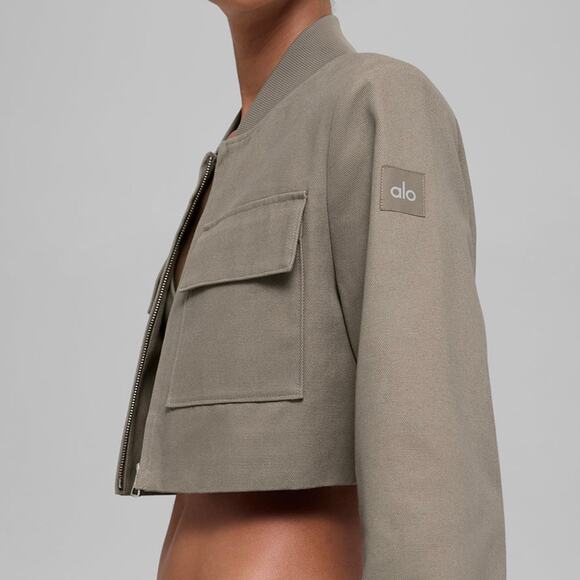 NWT Alo Cropped Main Character Jacket in Light Cocoa Size Large - Picture 5 of 11